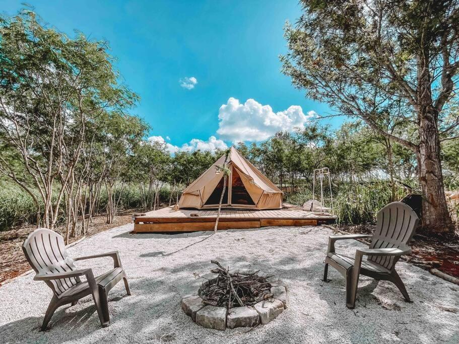 Cute Off Grid Glampsite With Wifi- 5 Min From Haleiwa Town Hotell Exteriör bild